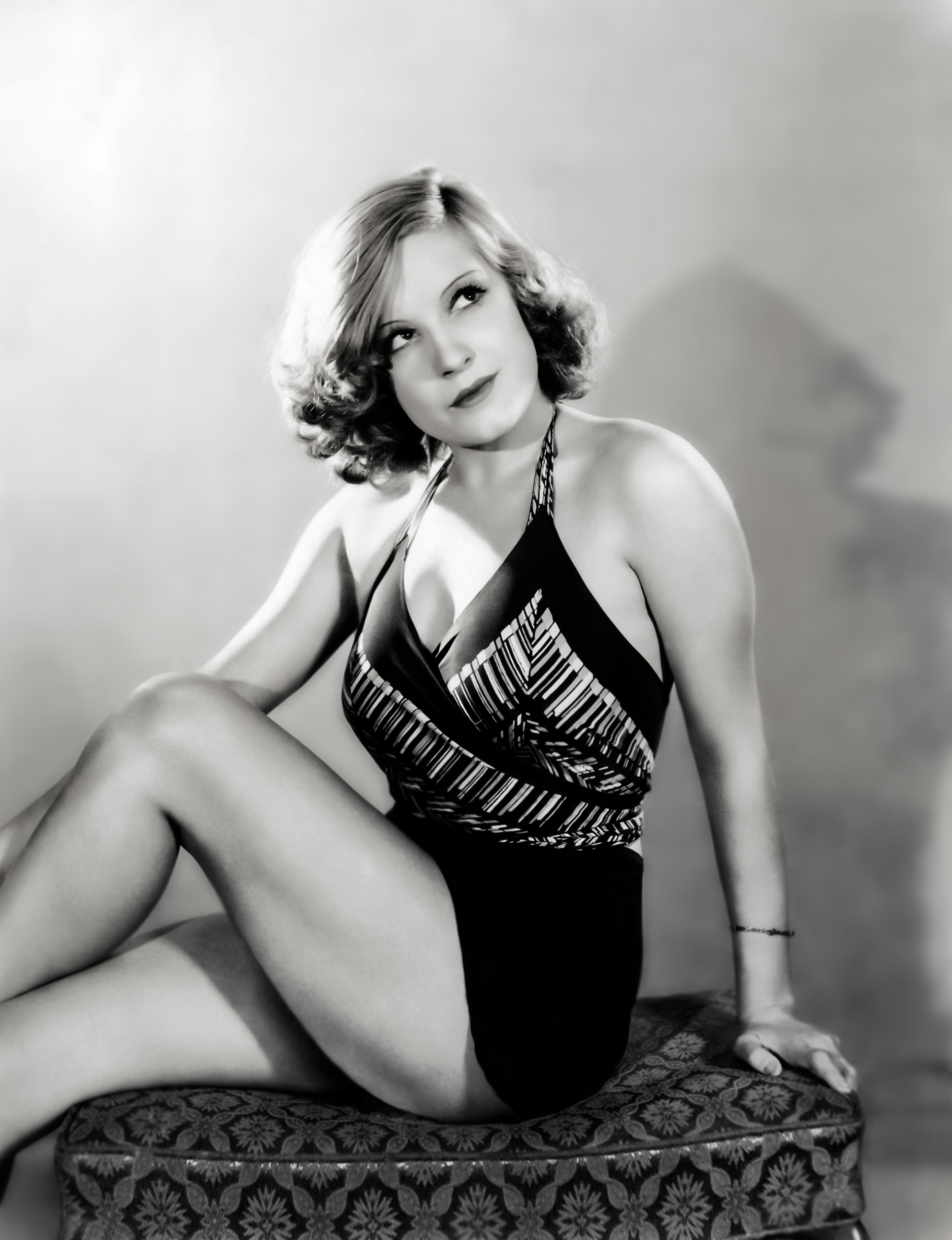 Lili DamitaAnnex